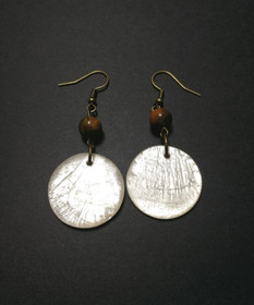 Clam shell earrings with stones