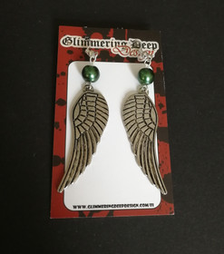 Wing earrings with green beads