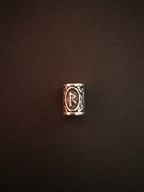 Beardbead viking rune Raidho