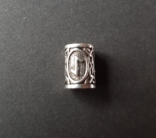 Beardbead viking rune Eihwaz