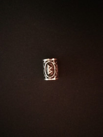 Beardbead viking rune Berkano