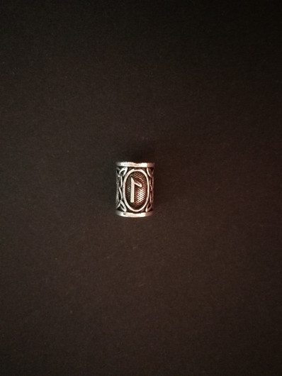 Beardbead viking rune Laguz
