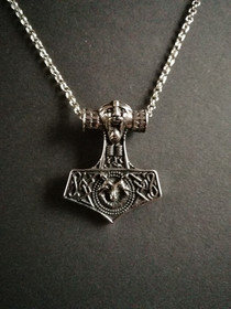 Ukko and fox neclace with chain