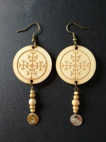 GD viikinkikorvakorut suojelusriimu simpukalla