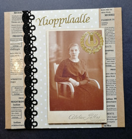 Kortti ylioppilaalle vanhanajan nainen