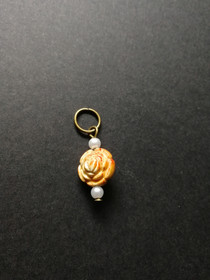 Brown flower place marker