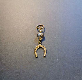 Horseshoe place marker 2