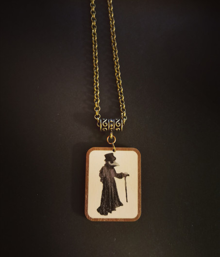 Ruttotohtori kaulakoru harmaa seisova pronssin värisellä ketjulla 