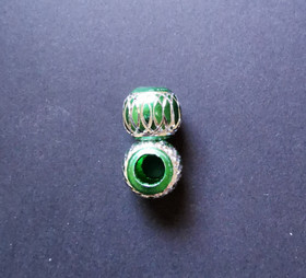 Locs beads green with silver pattern