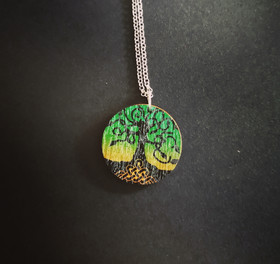 Elämänpuu kaulakoru
