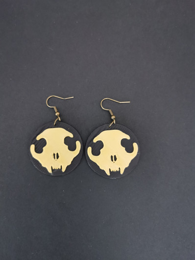 Kissankallo korvakorut