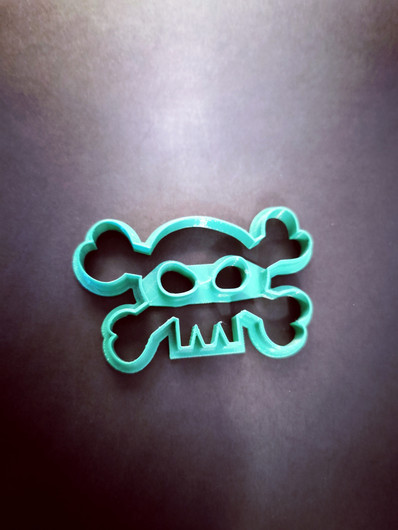 Skull cookie cutter