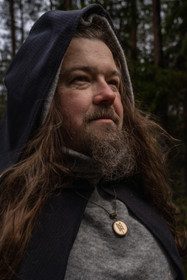 Puukaulakoru karhu riimu