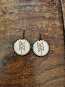 Puukorvakorut karhu riimu