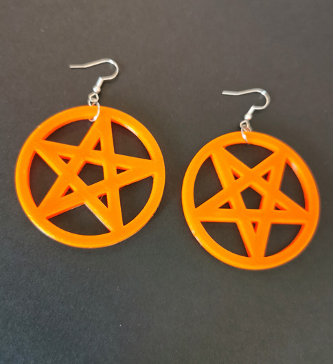 Isot oranssit pentagrammi korvakorut 