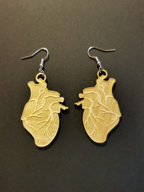 Puiset anatomiset sydän korvakorut