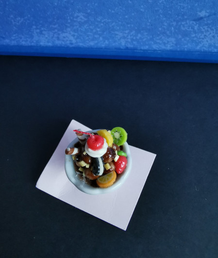 Nukkekodin jäätelö