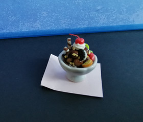 Dollshouse ice cream