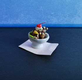 Dollshouse ice cream