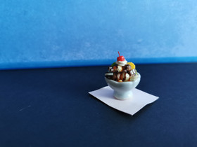 Dollshouse ice cream
