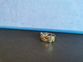 Steampunk ring with gear