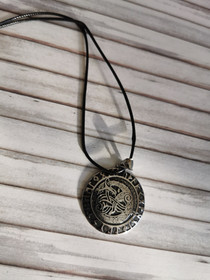 Lohikäärme kaulakoru 