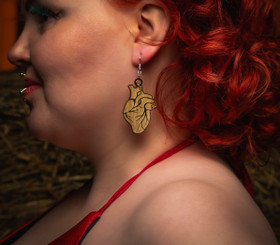 Wooden anatomic heart earrings