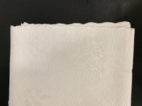 Valkoinen pöytäliina 5,90€ ovh 19,90€