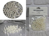 Askartelu helmiä 7mm 35g 6 pussia 1,10€ pussi.