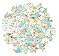 Erilaisia sini/vihreä/kulta värisia koruja 20kpl