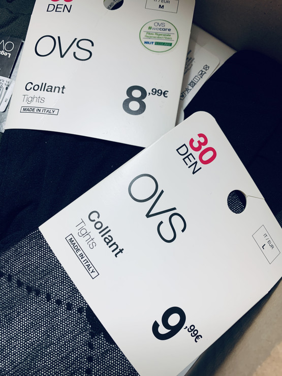 Naisten Legginsejä ja sukkahousuja erä 125 kpl 0,80€ kpl