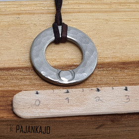 Kuu Teräskaulakoru, pieni