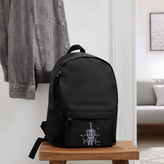 Art by Elvyren - FU Vanamo - Backpack