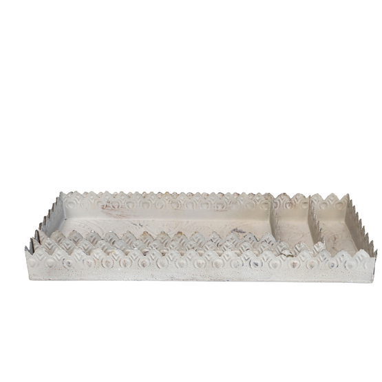 METALLITARJOTIN, ANTIIKIN KERMANVALKOINEN 33,50x15 cm (Keskikoko)