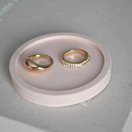 PYÖREÄ ALUSTA, VAALEANPUNAINEN Ø 8 cm