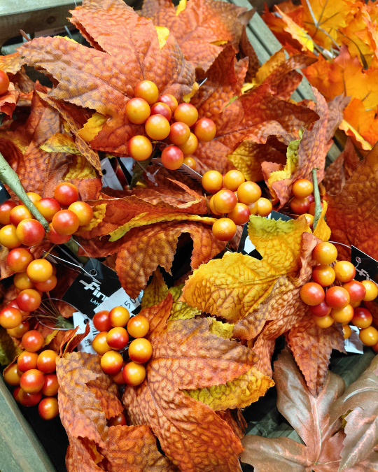 VAAHTERANLEHDET JA MARJAT, KORISTEOKSA 17 cm