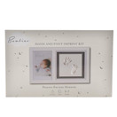 KÄDEN-/JALANJÄLKI KIPSI / VALOKUVAKEHYS 35 x 22 cm