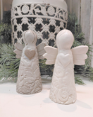 KERAAMINEN PITSIENKELI SYDÄMELLÄ, eri värejä, n. 9 cm