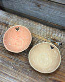 KERAAMINEN HERTTA-KULHO, eri värejä  Ø 10-11 cm 