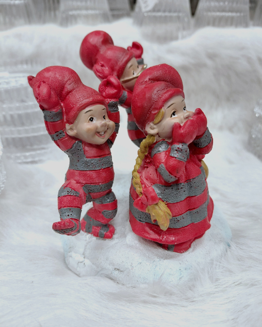 ILOINEN TONTTUJOUKKO 9x10x8 cm