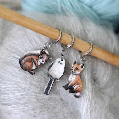 SILMUKKAMERKKI- / RENGASKORVAKORU-SETTI, PYRY-KETTU JA KAMUT