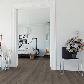 Hefaistoksen ruskotammi vinyylilankku (integroitu aluskate)