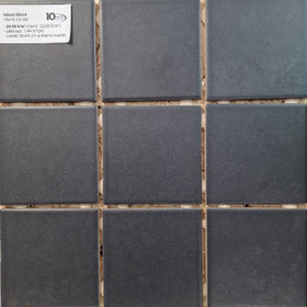Island Black matta 10x10 cm lattialaatta