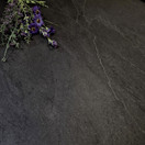 Pohjolan piikivi vinyylilaatta (integroitu askeläänieriste)