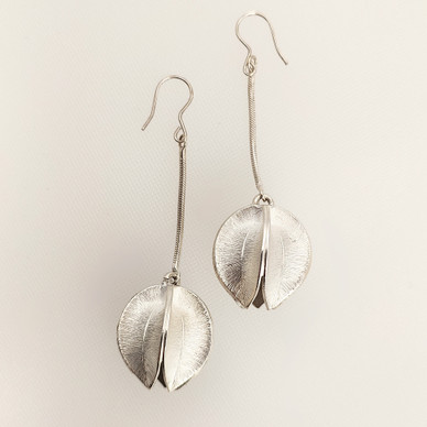 Kalevala Koru| (isot) Lumikukka korvakorut | Hopeaa