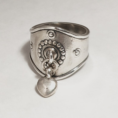 Kalevala koru, Sydän -Sormus, Hopeaa  -99