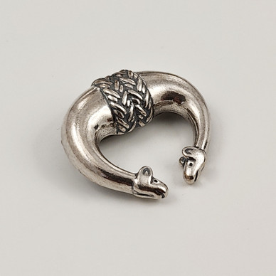 Kalevala Koru, Hirvenpää Solki , Rintakoru Hopeaa