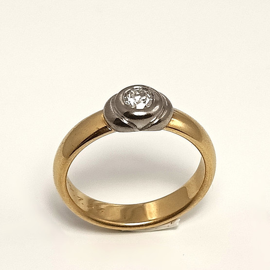 Kalevala koru | 19mm | Ikikulta Timanttisormus | Briljanttihiottu 0.28 ct | 18k Kultaa -98
