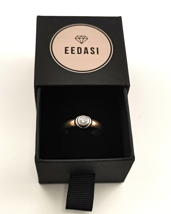 Kalevala koru | 19mm | Ikikulta Timanttisormus | Briljanttihiottu 0.28 ct | 18k Kultaa -98