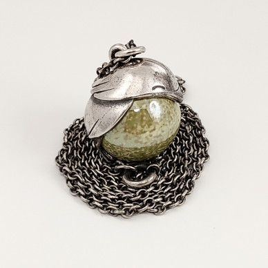 Kalevala Koru | (iso) Tintti -riipus | vihreä kivi | kaulakoru Hopeaa 